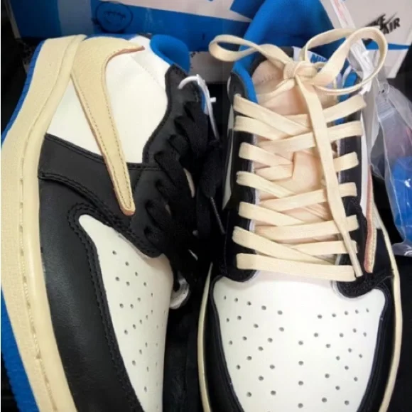 Nike Travis Scott Jordan’s - Picture 1 of 3